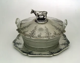 Butterdose mit gefrostetem Glasboden